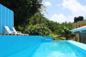 Hillside Apartments Kingstown Extérieur photo
